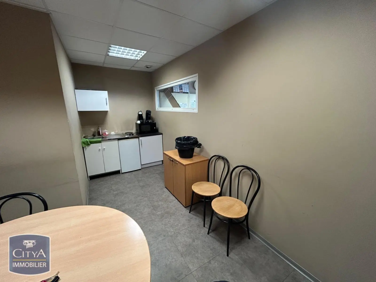 Photo 5 Local Commercial