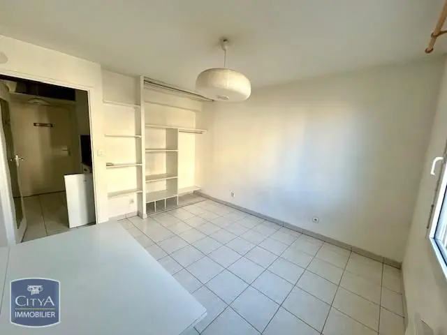 Photo 2 Appartement 1 pièce 19m²
