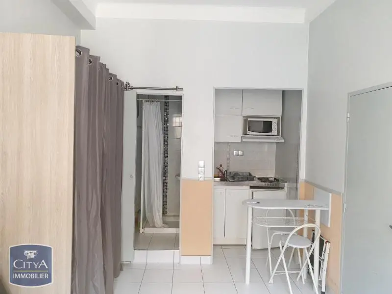Photo 1 Appartement 1 pièce 14.66m²