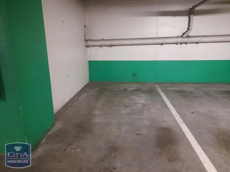 Photo 1 Parking