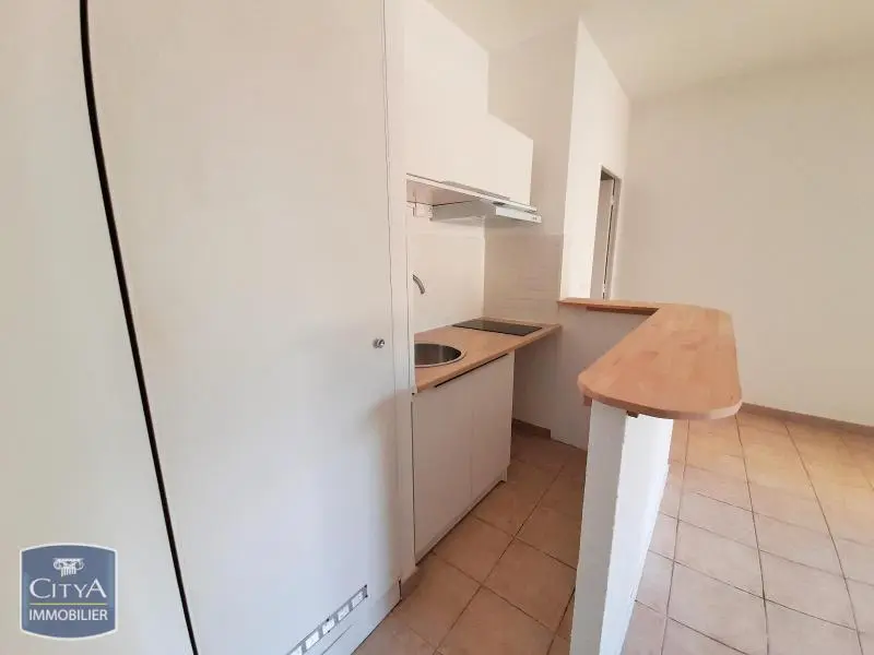 Photo 2 Appartement 1 pièce 25.47m²