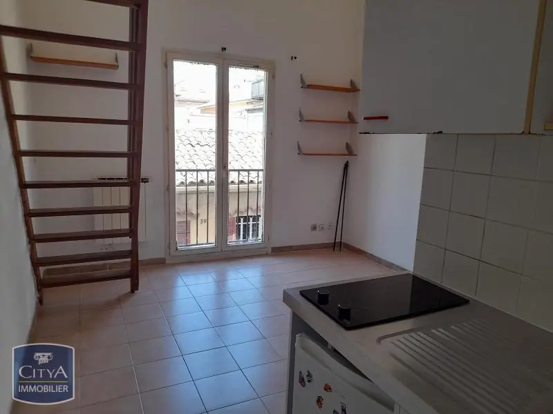 Photo 1 Appartement 1 pièce 24.75m²