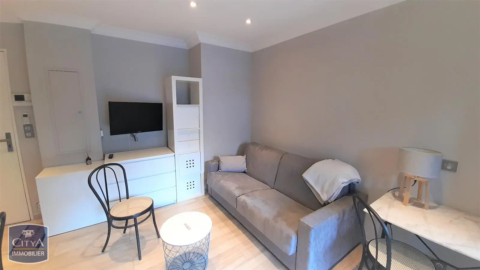Photo 3 Appartement 1 pièce 17.57m²