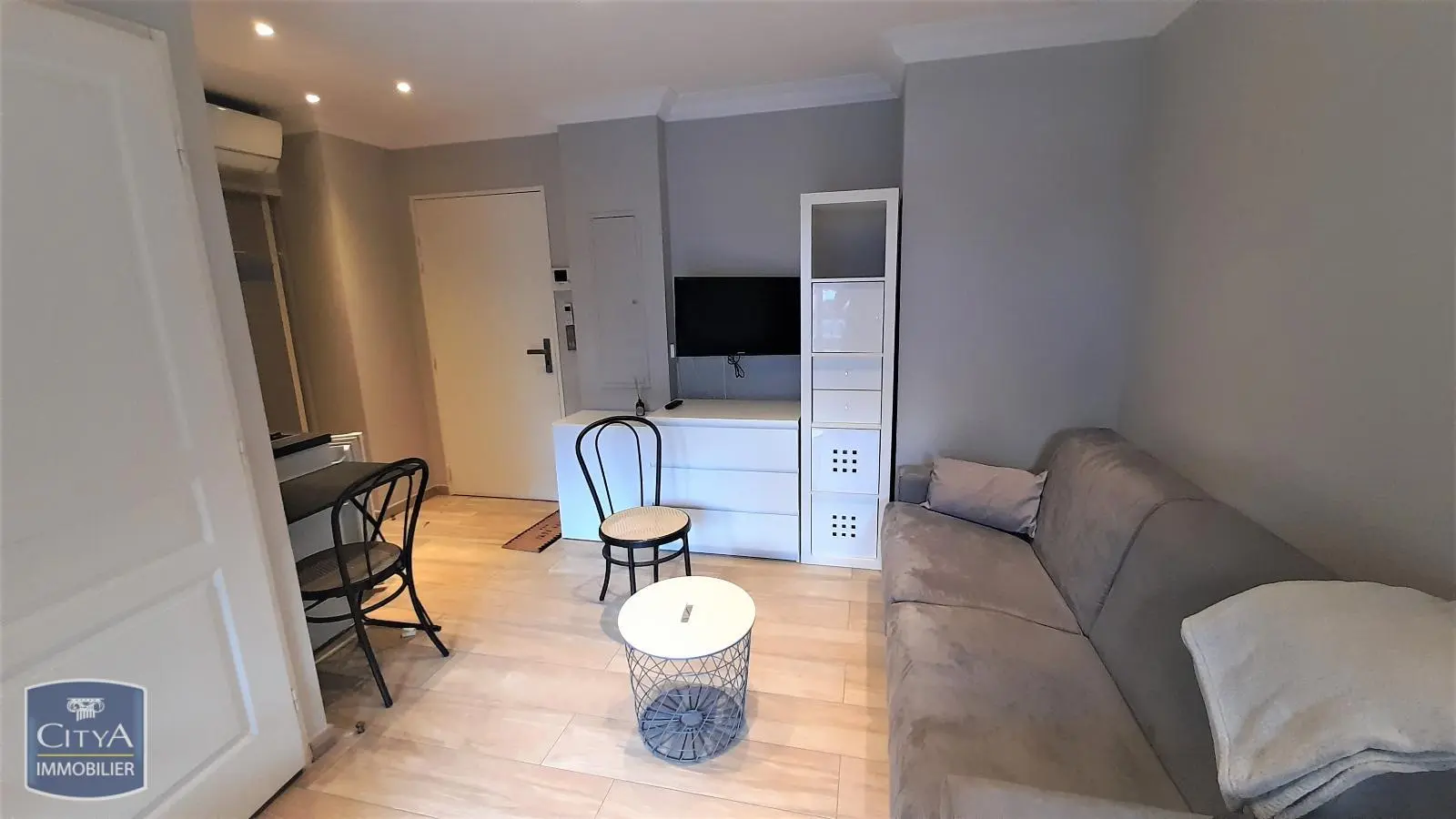 Photo 4 Appartement 1 pièce 17.57m²