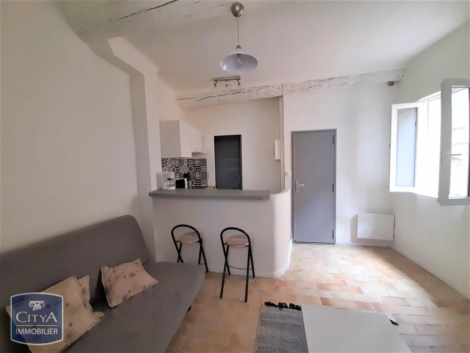 Photo 1 Appartement 1 pièce 18.34m²
