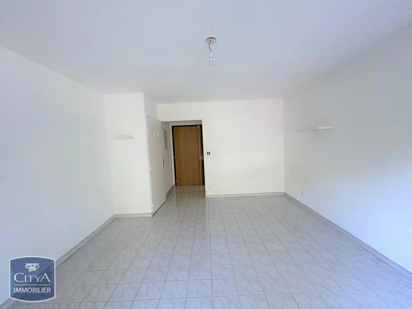 Photo 2 Appartement 1 pièce 31.3m²