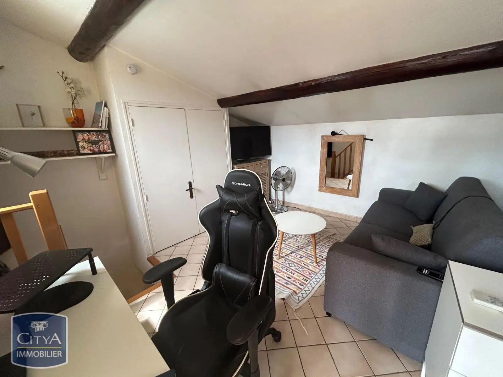 Photo 1 Appartement 1 pièce 23.85m²