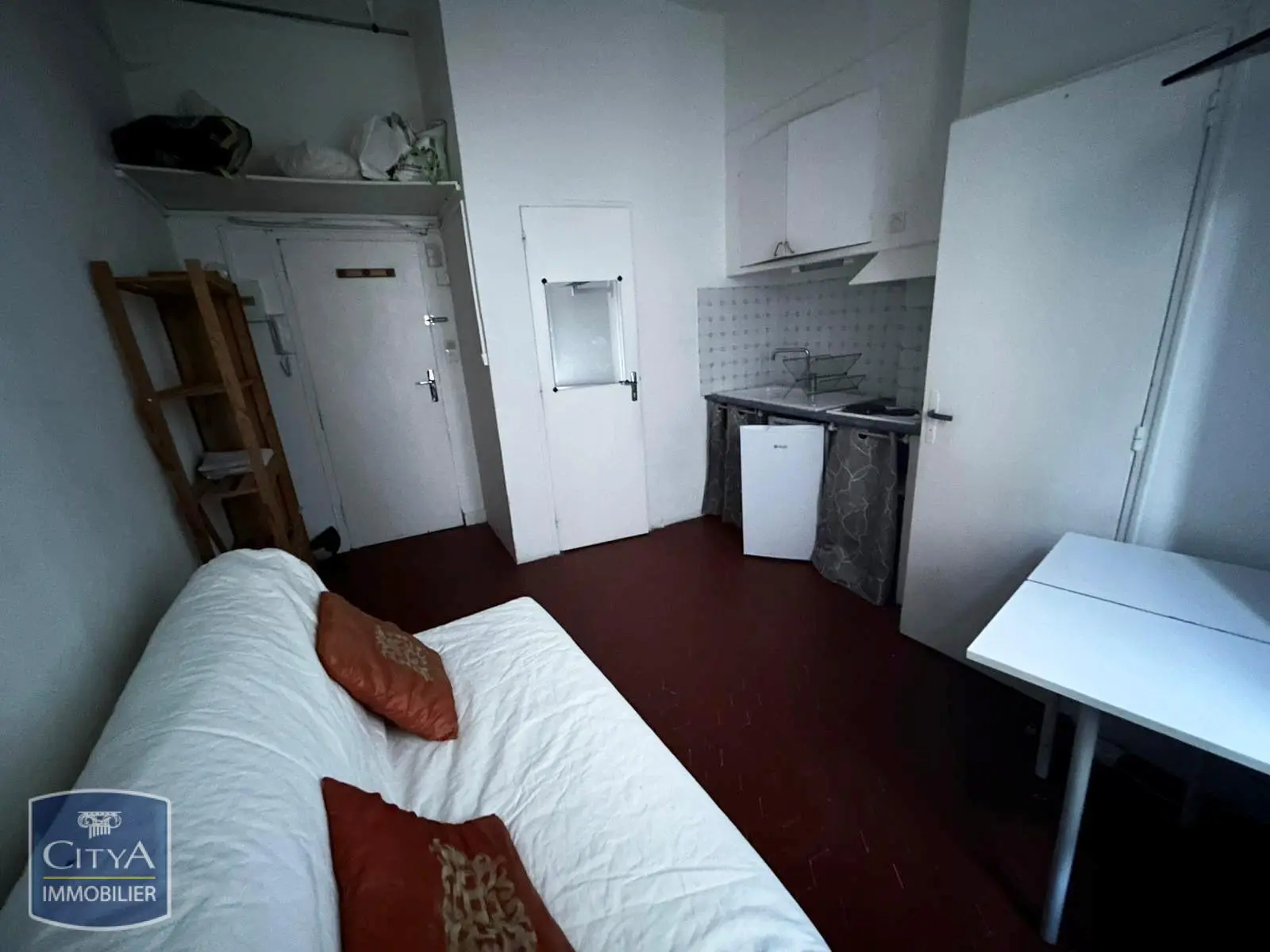 Photo 2 Appartement 1 pièce 12.86m²