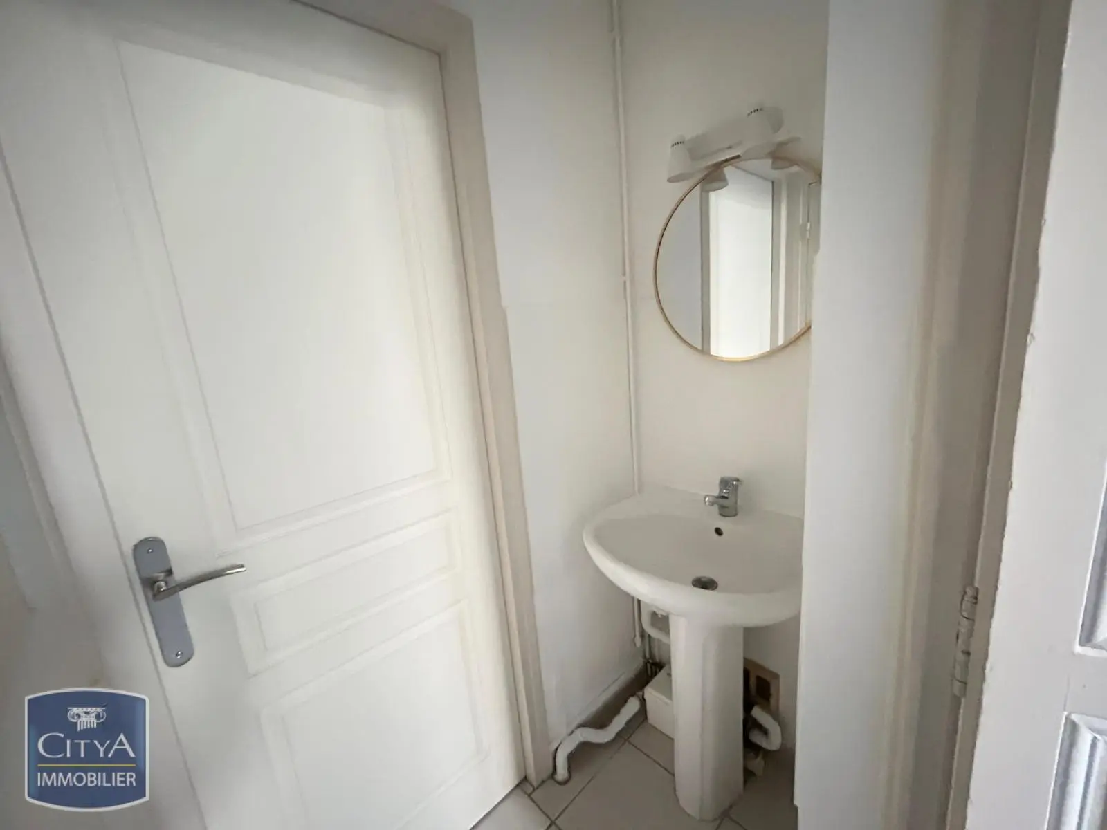 Photo 11 Local Professionnel