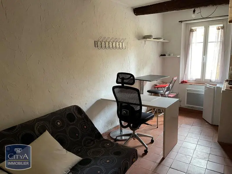 Photo 1 Appartement 1 pièce 16.4m²