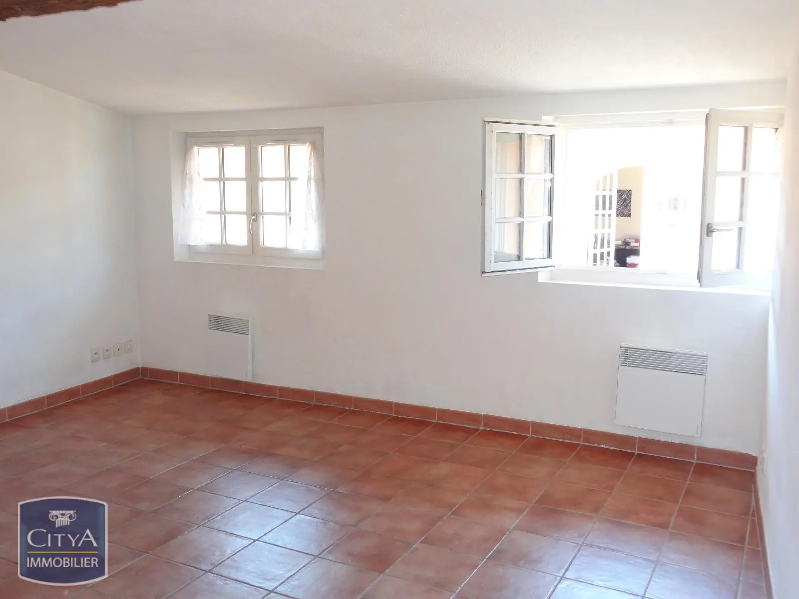 Photo 1 Appartement 1 pièce 27.27m²