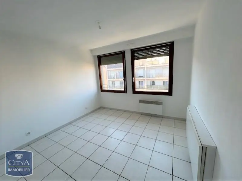Photo 1 Appartement 1 pièce 18.82m²