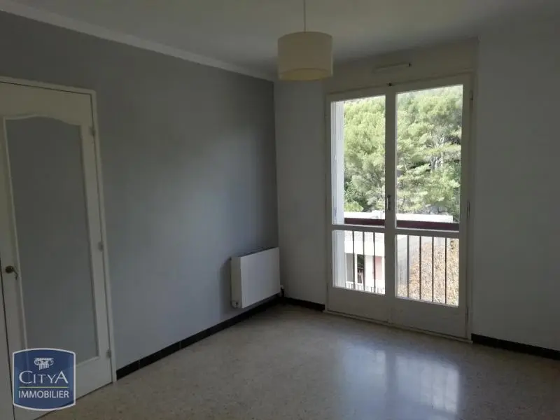 chambre 1 avec placard