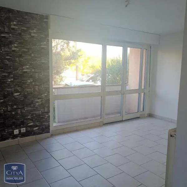 Photo 1 Appartement 1 pièce 28.39m²