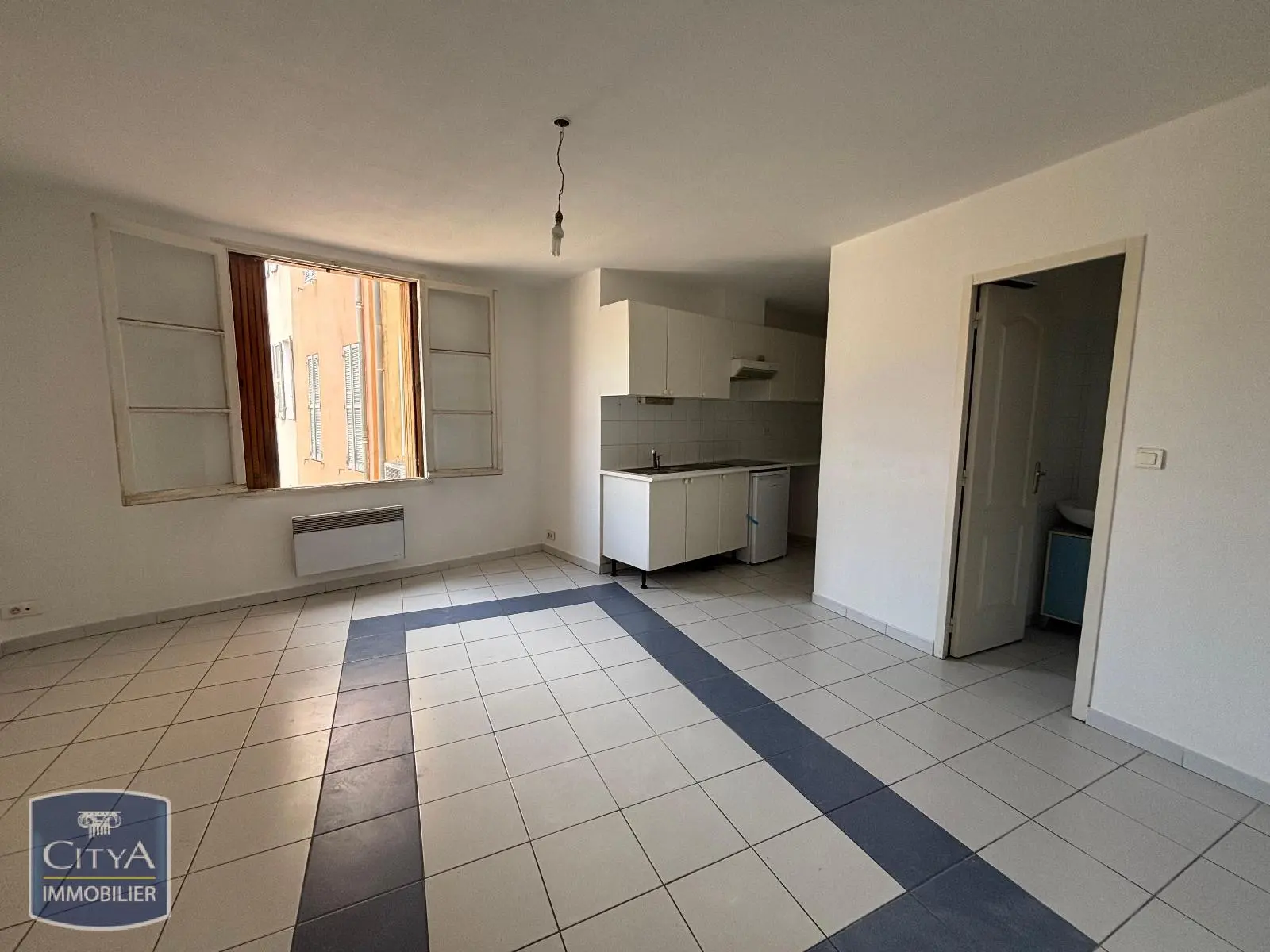 Photo 1 Appartement 1 pièce 29.57m²