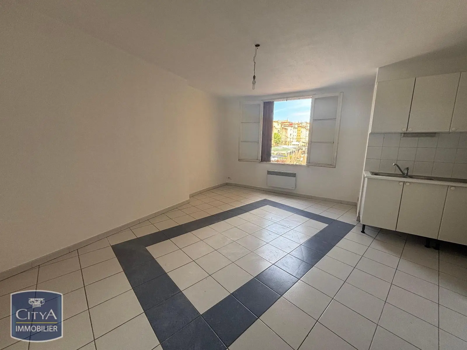 Photo 2 Appartement 1 pièce 29.57m²