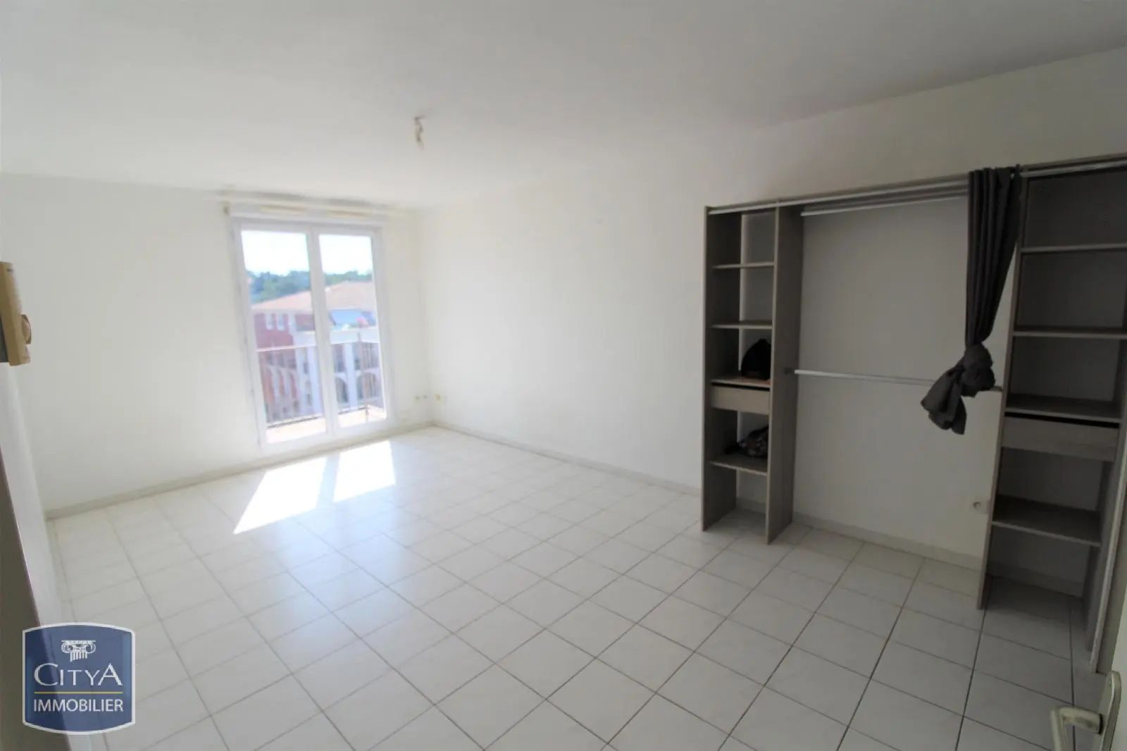 Photo 1 Appartement 1 pièce 33.78m²