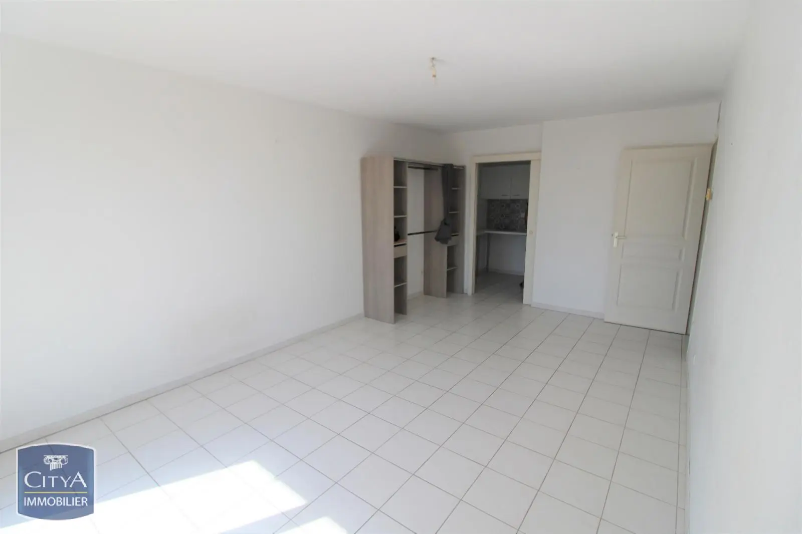 Photo 2 Appartement 1 pièce 33.78m²