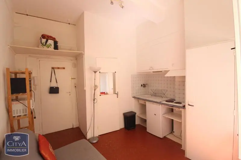 Photo 2 Appartement 1 pièce 12.86m²
