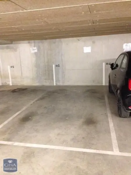 Photo 1 Parking