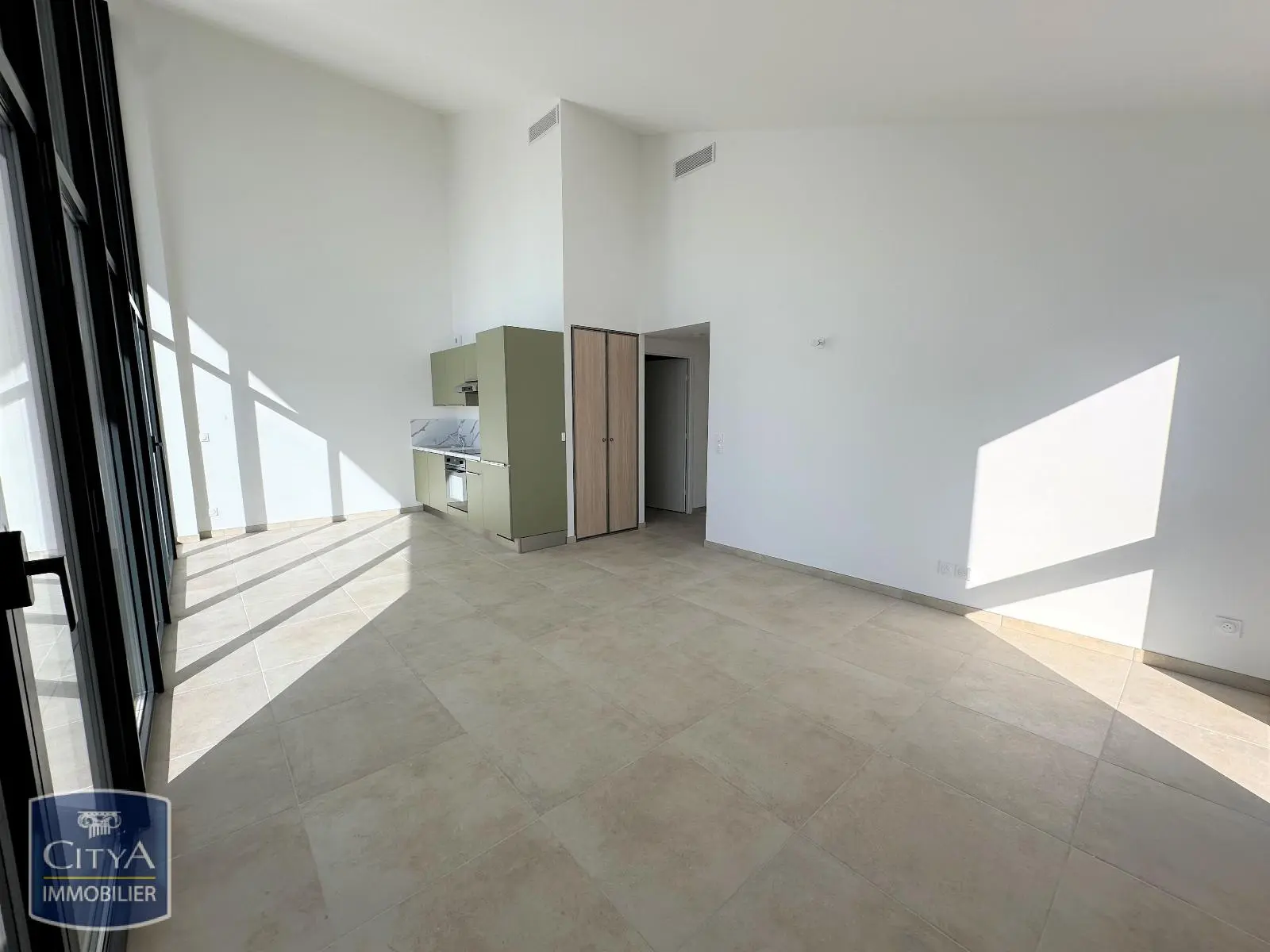 Photo 3 Appartement 2 pièces 56.36m²