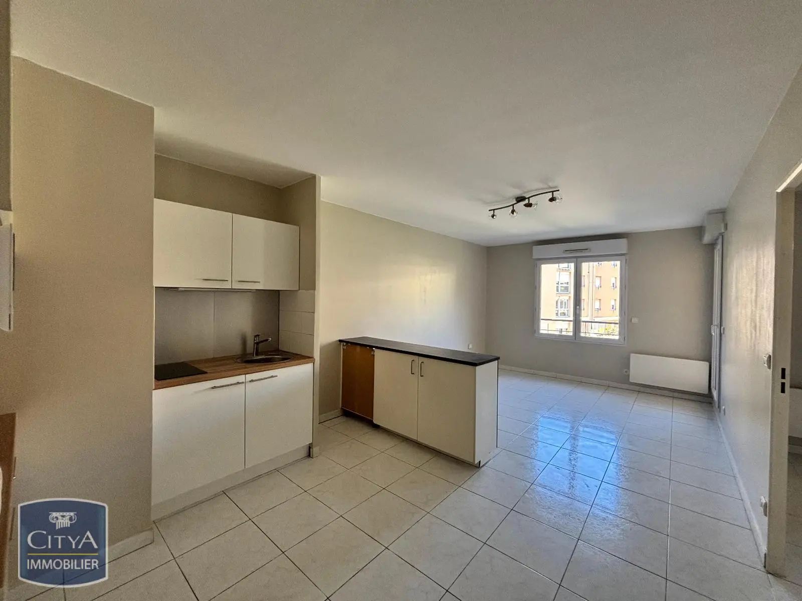 Photo 1 Appartement 2 pièces 35.8m²