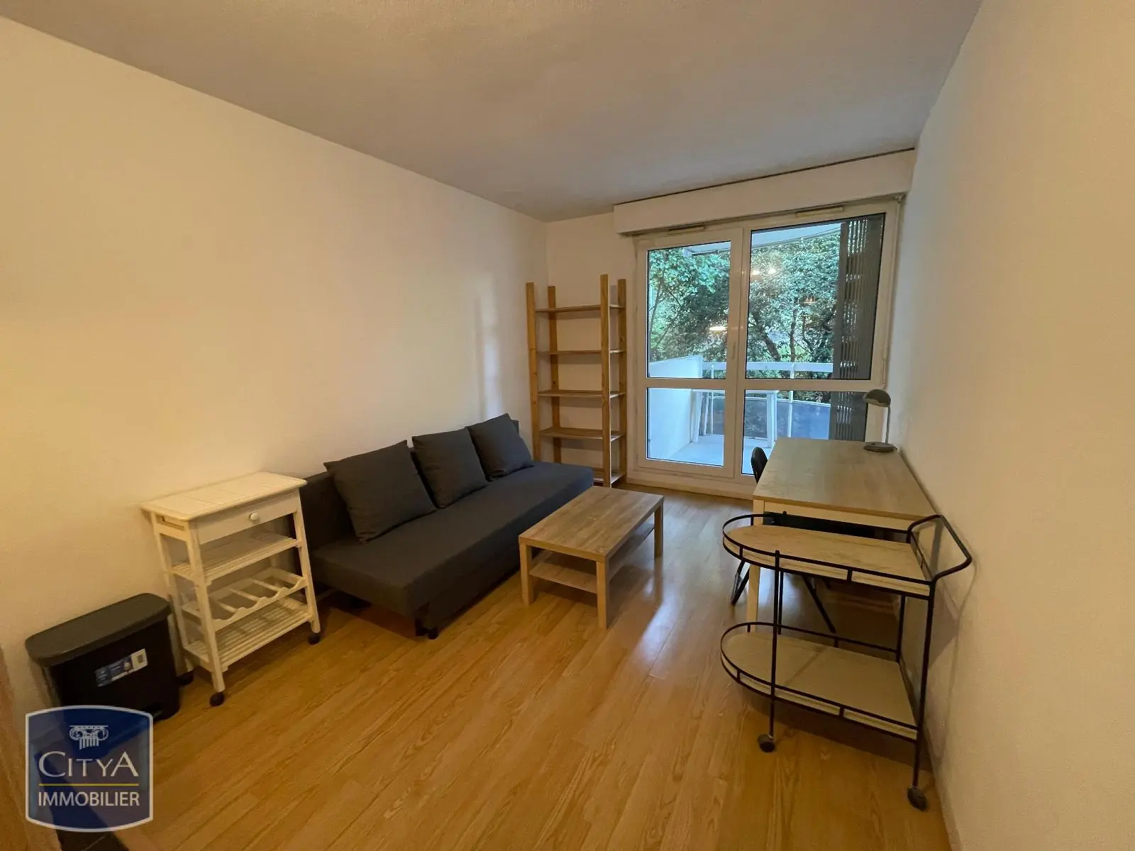 Photo 2 Appartement 1 pièce 18.05m²