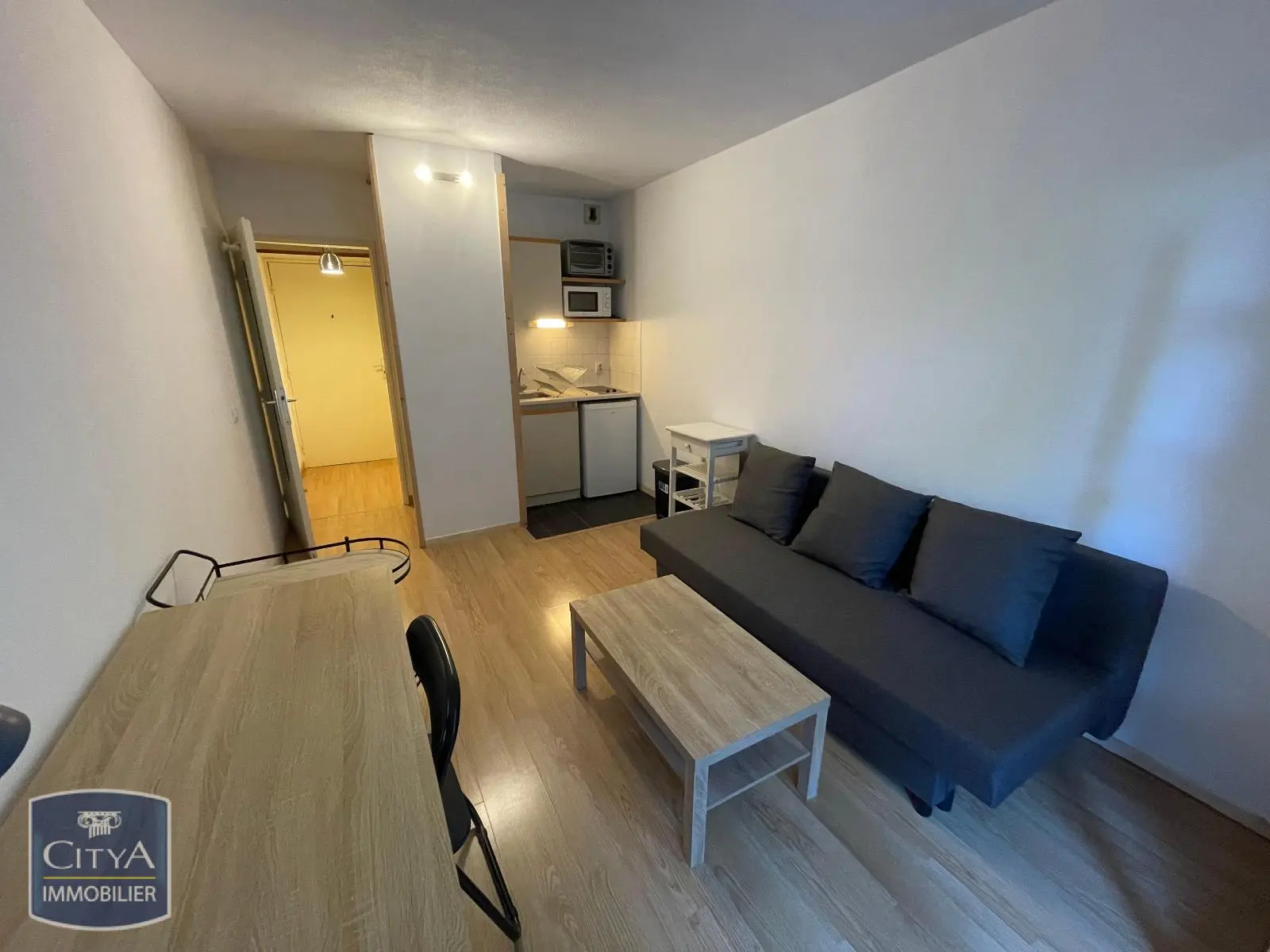 Photo 1 Appartement 1 pièce 18.05m²