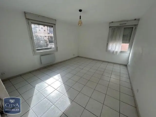 Photo 1 Appartement 1 pièce 26.9m²