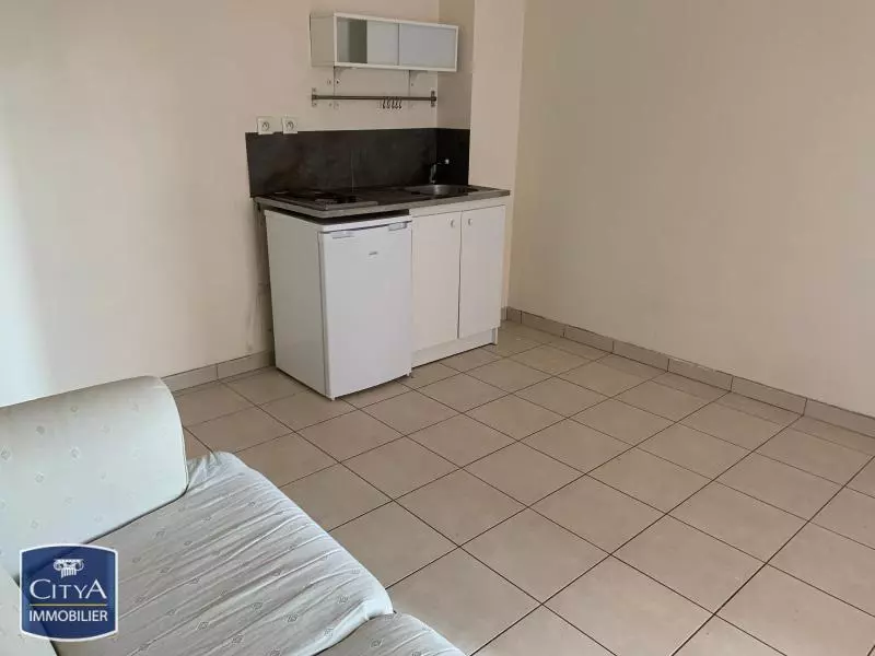 Photo 1 Appartement 1 pièce 15m²