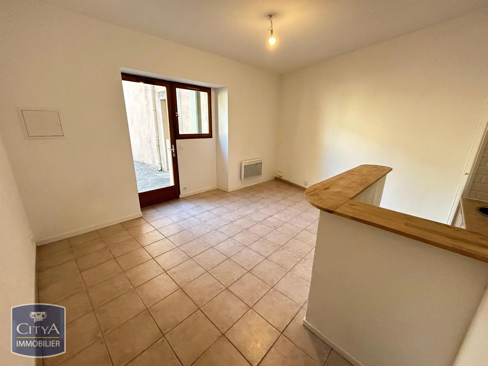 Photo 2 Appartement 1 pièce 25.47m²