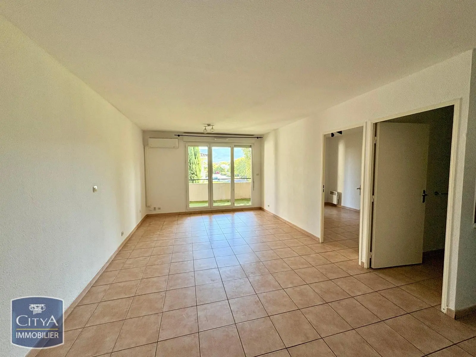 Photo 1 appartement Trets