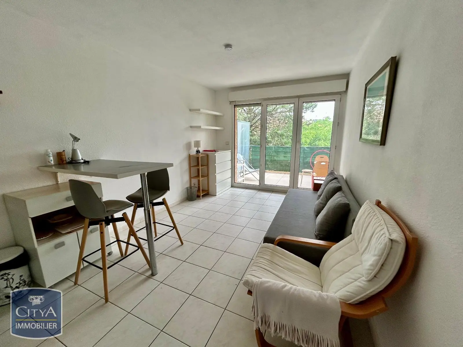Photo 1 Appartement 1 pièce 25m²