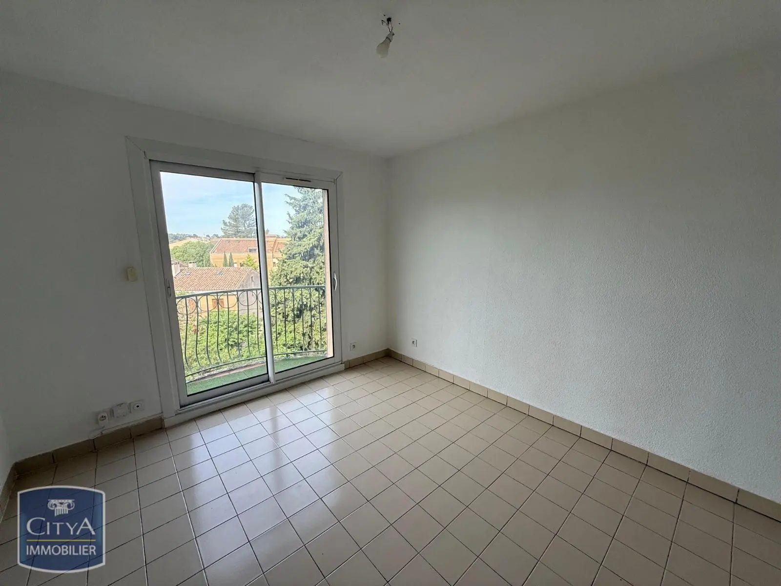 Photo 1 Appartement 1 pièce 25.2m²