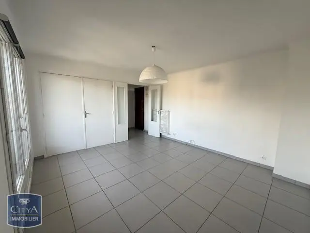 Photo 1 Appartement 1 pièce 31.55m²