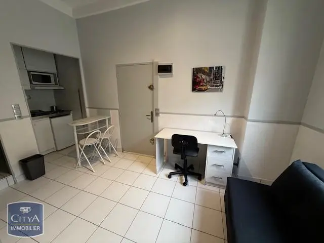 Photo 2 Appartement 1 pièce 14.66m²