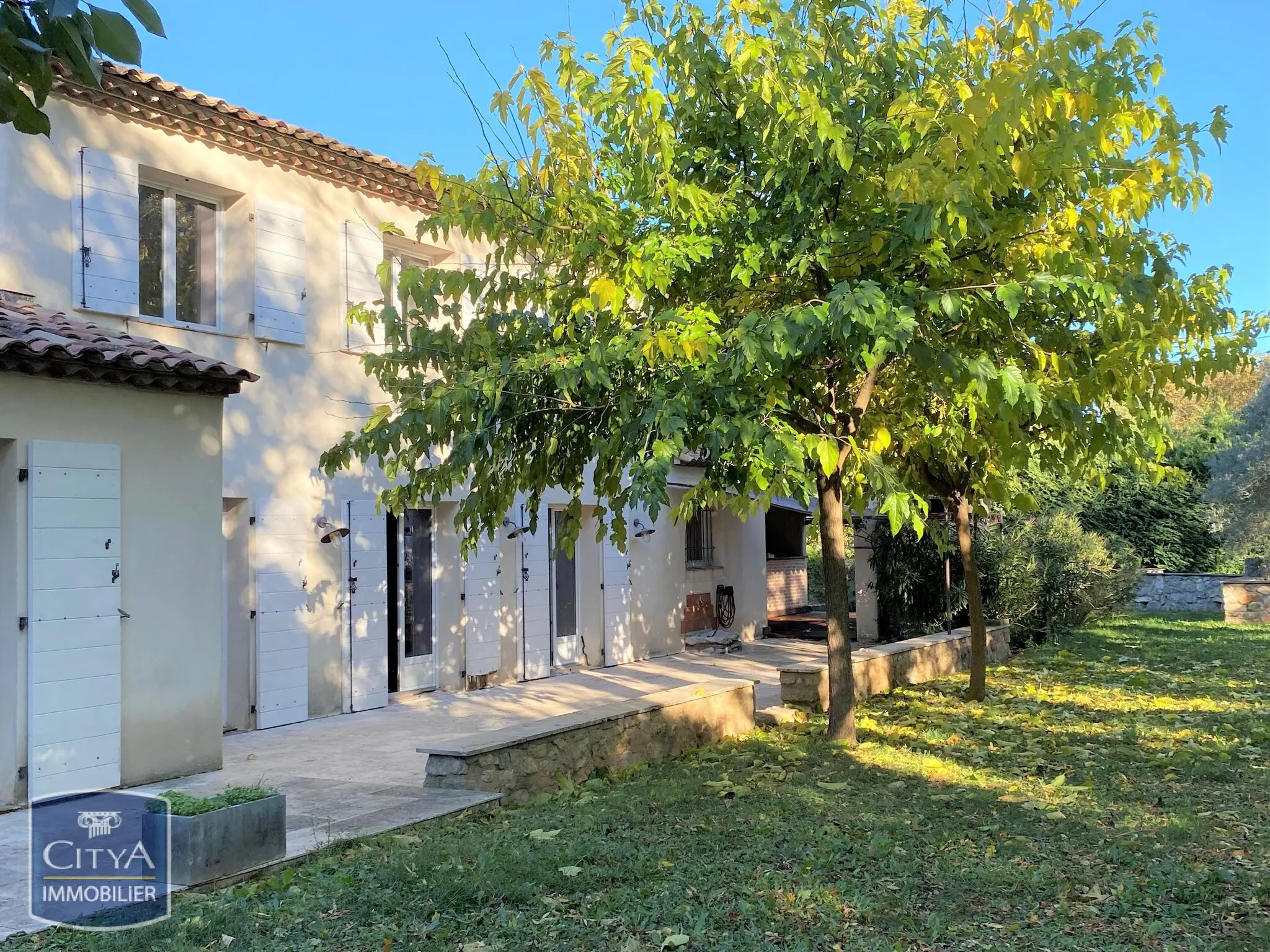 Photo 1 Maison 6 pièces 172.84m²
