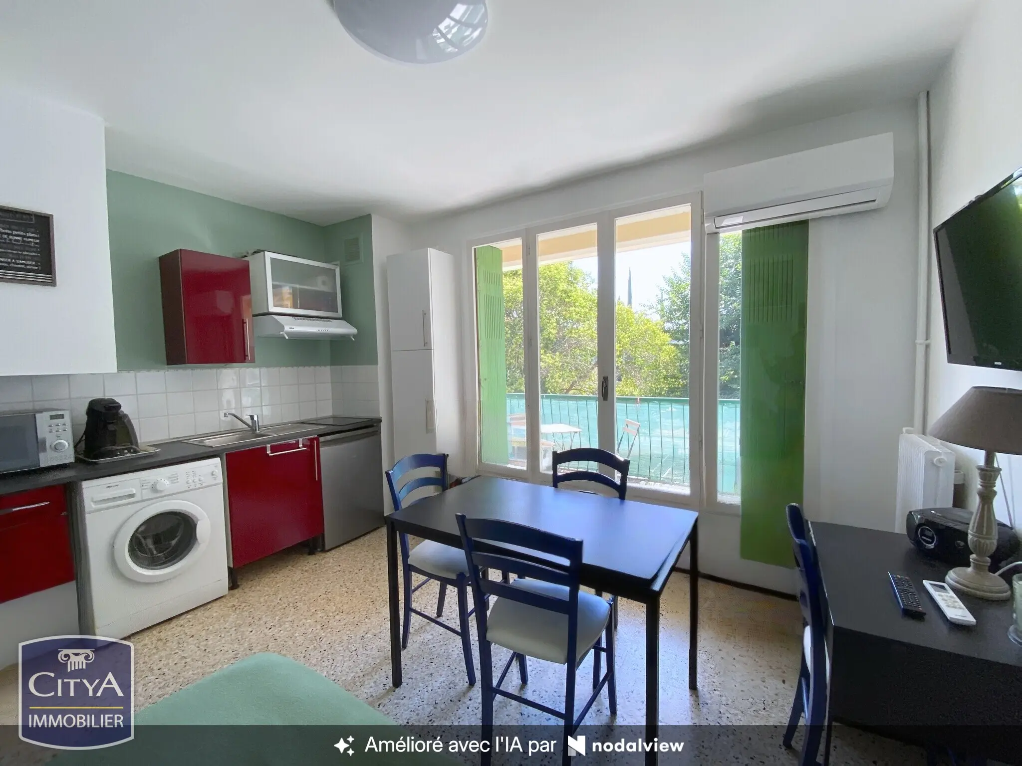 Photo 1 Appartement 1 pièce 19.59m²