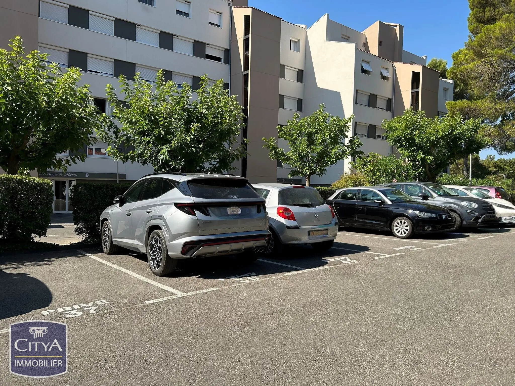 Photo 1 Parking