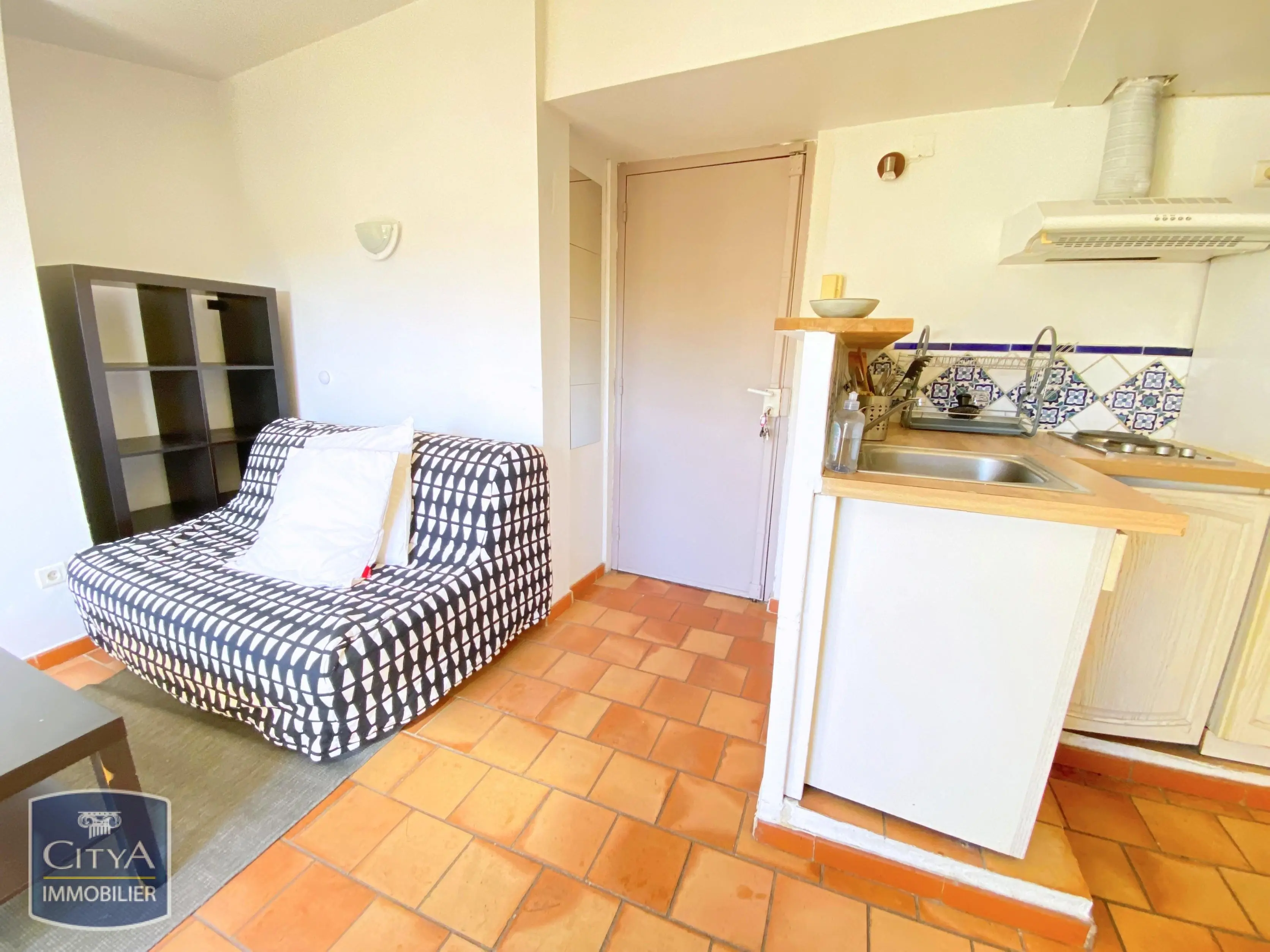 Photo 2 Appartement 1 pièce 18m²