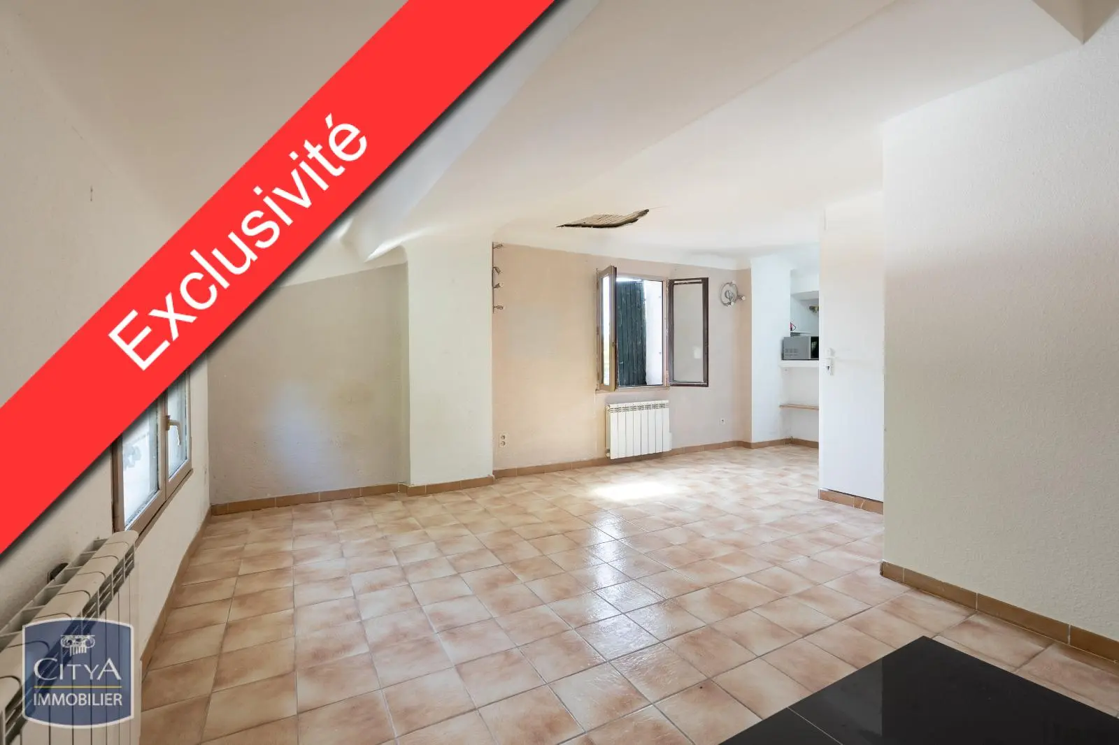Photo 1 Appartement 1 pièce 28.38m²