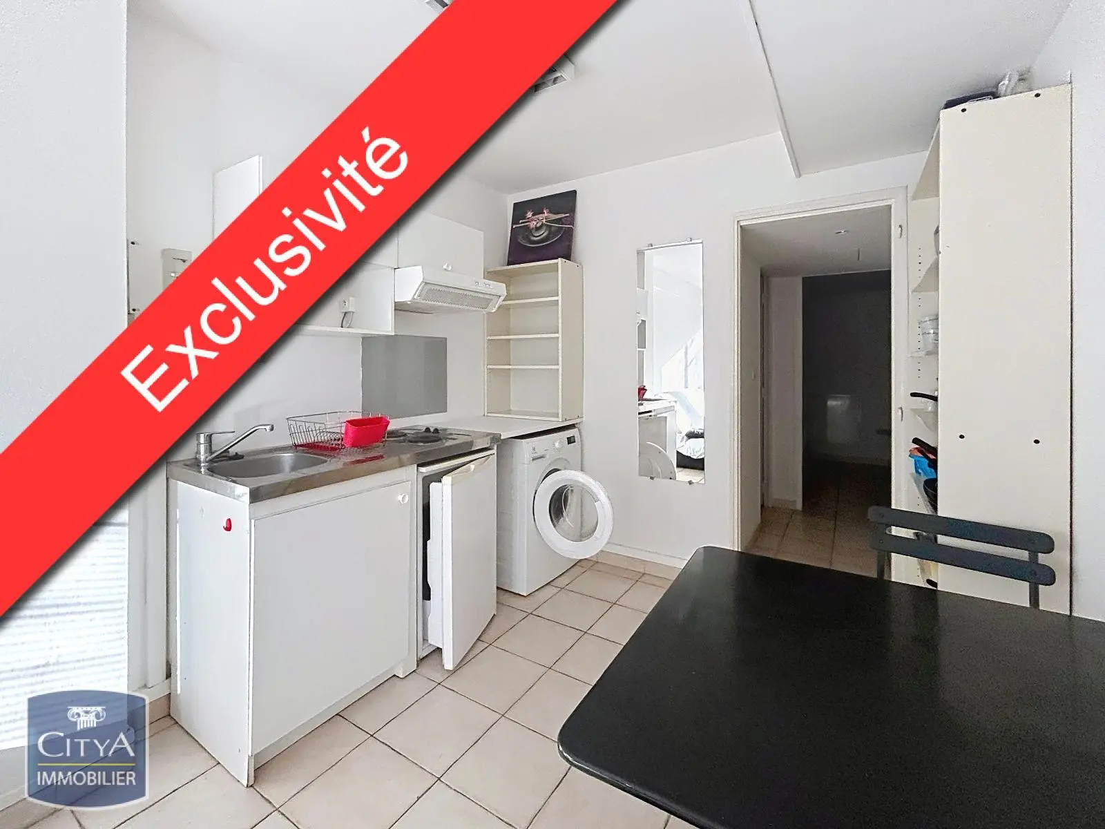 Photo 1 Appartement 1 pièce 27m²