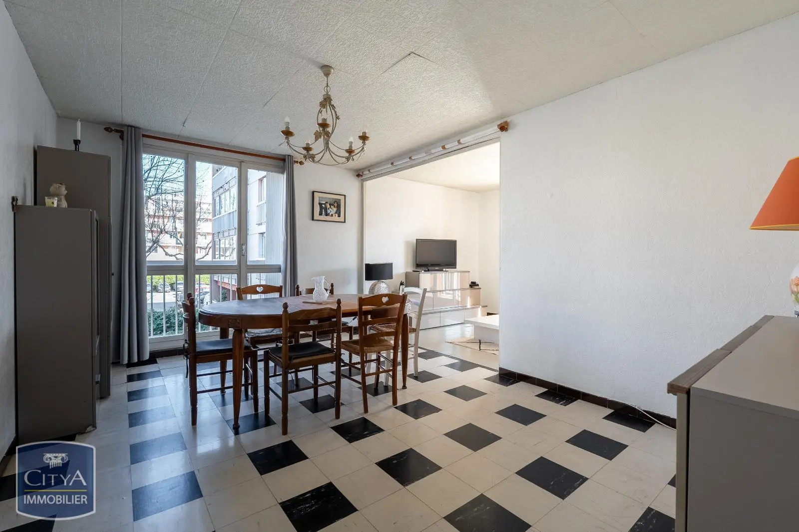 Photo 1 Appartement 4 pièces 80m²