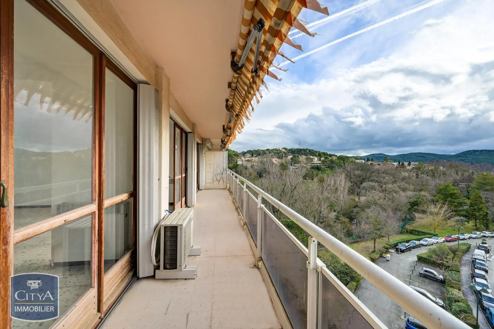 Photo 1 Appartement 4 pièces 80m²