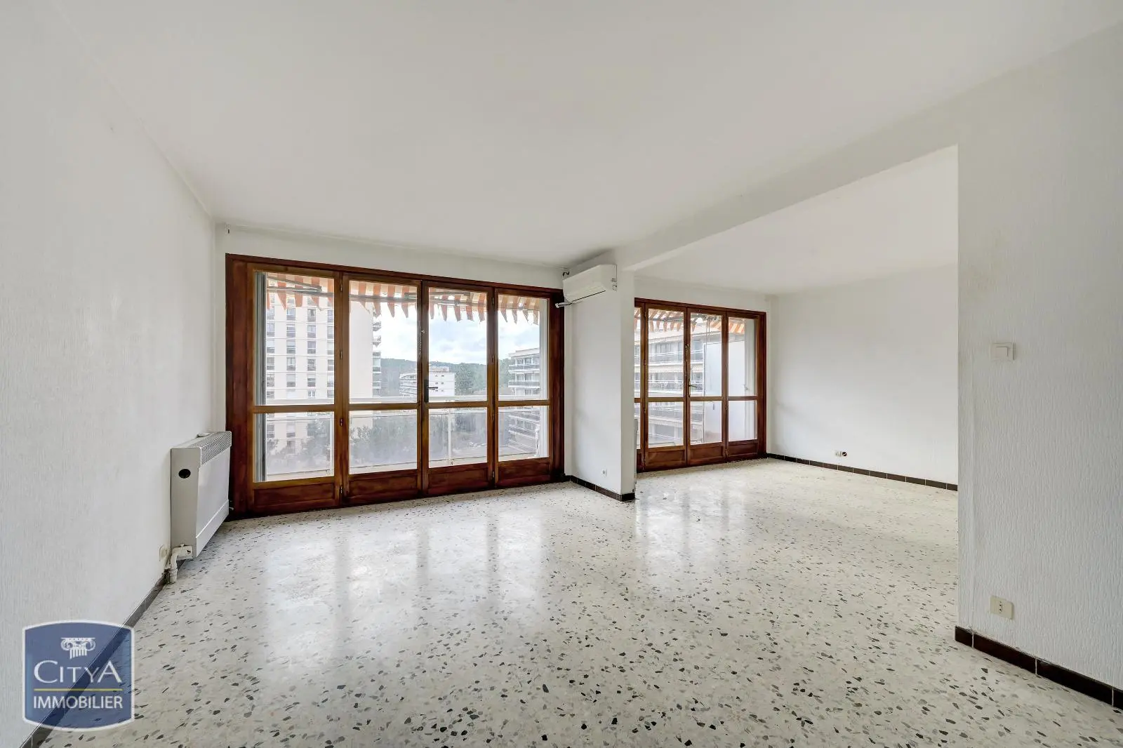 Photo 2 Appartement 4 pièces 80m²