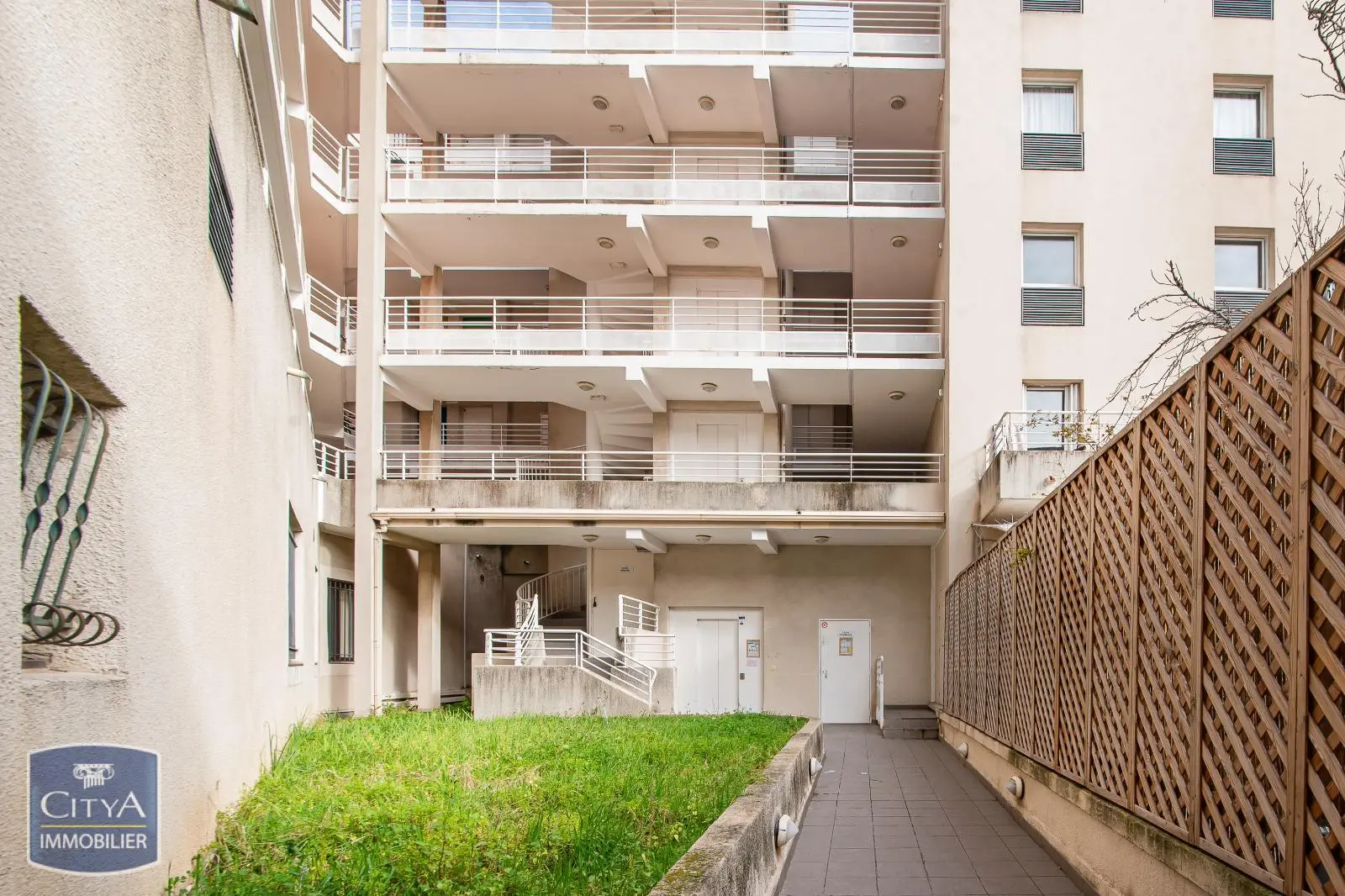 Photo 8 Appartement 1 pièce 19.25m²