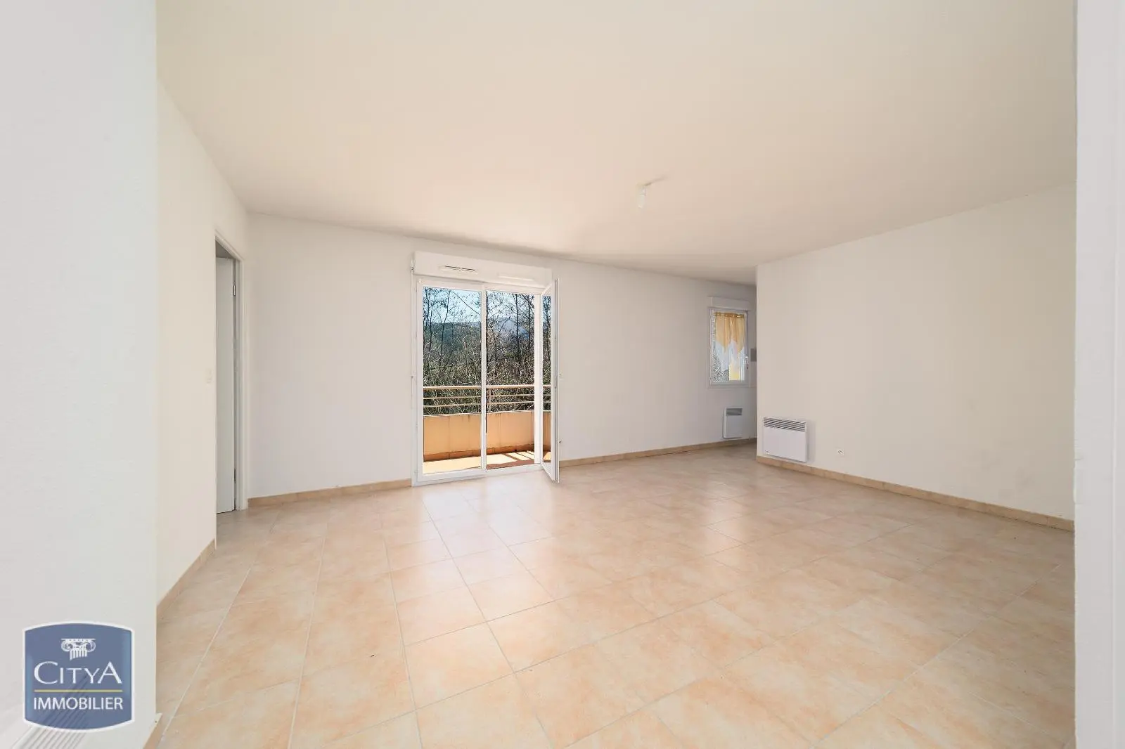 Photo 1 Appartement 2 pièces 55.56m²