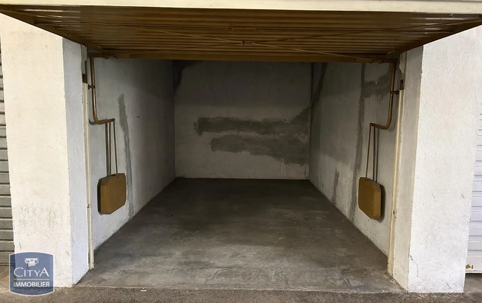 Photo 1 Parking 17m²