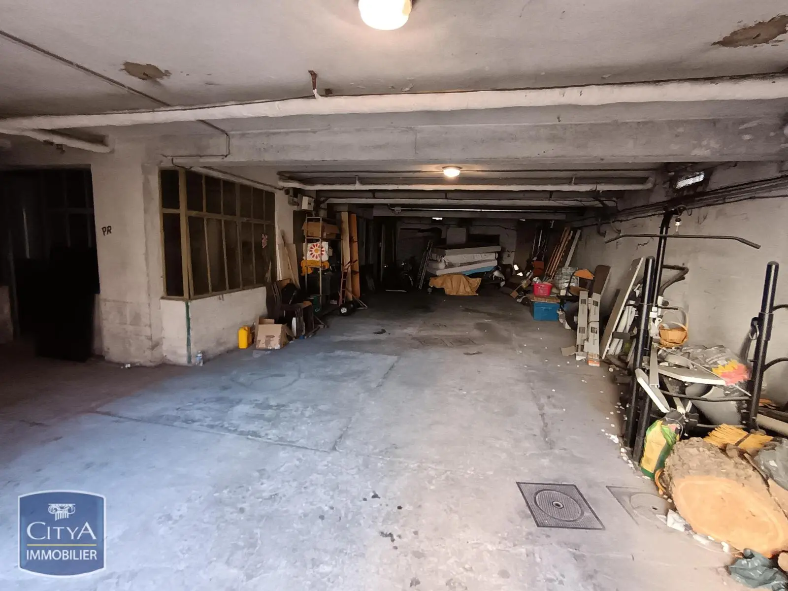 Photo 3 Local Professionnel 201m²