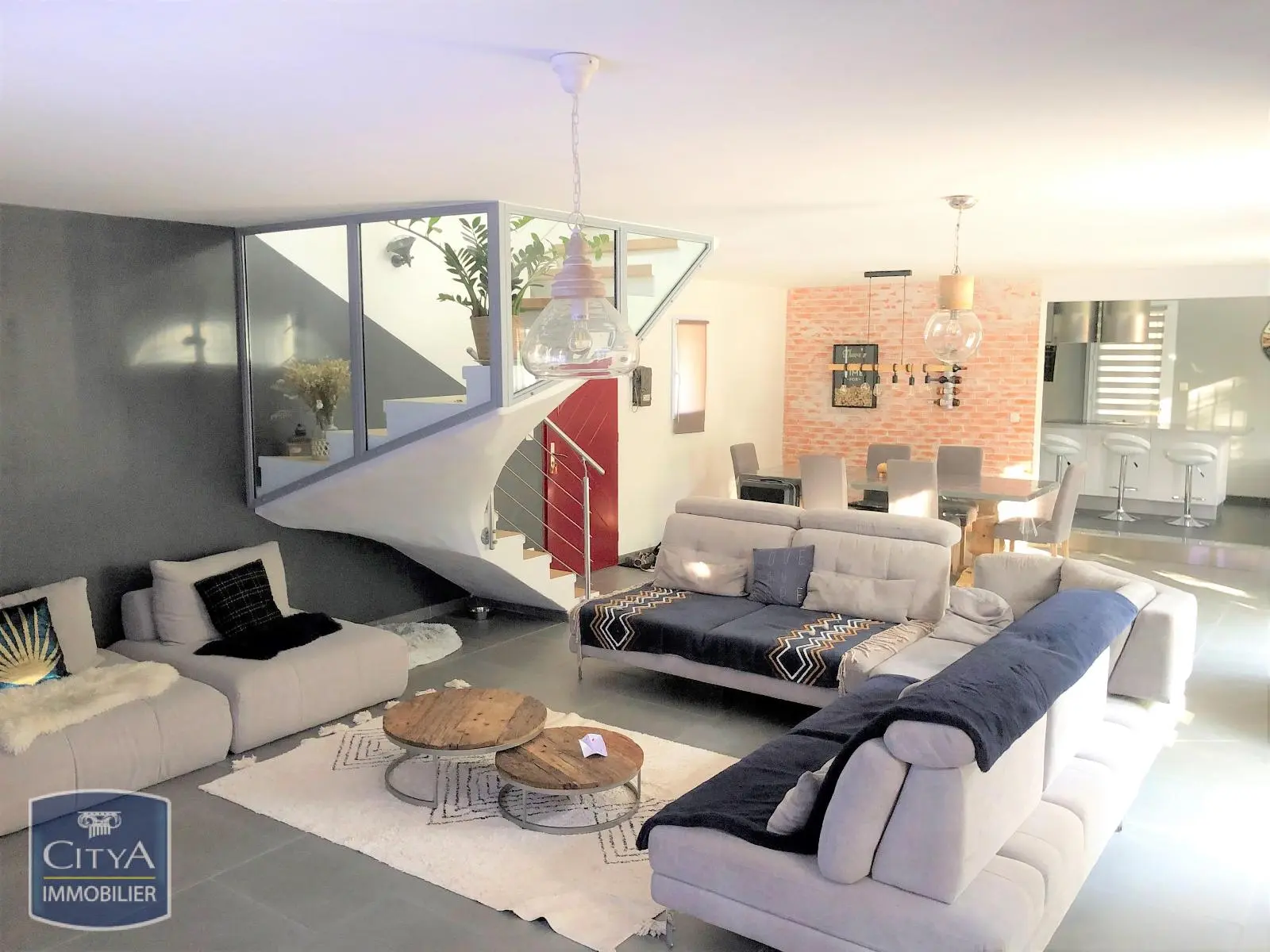 Photo 2 pour Maison 6 pièces 172.84m² Photo 2 Maison 6 pièces 172.84m²